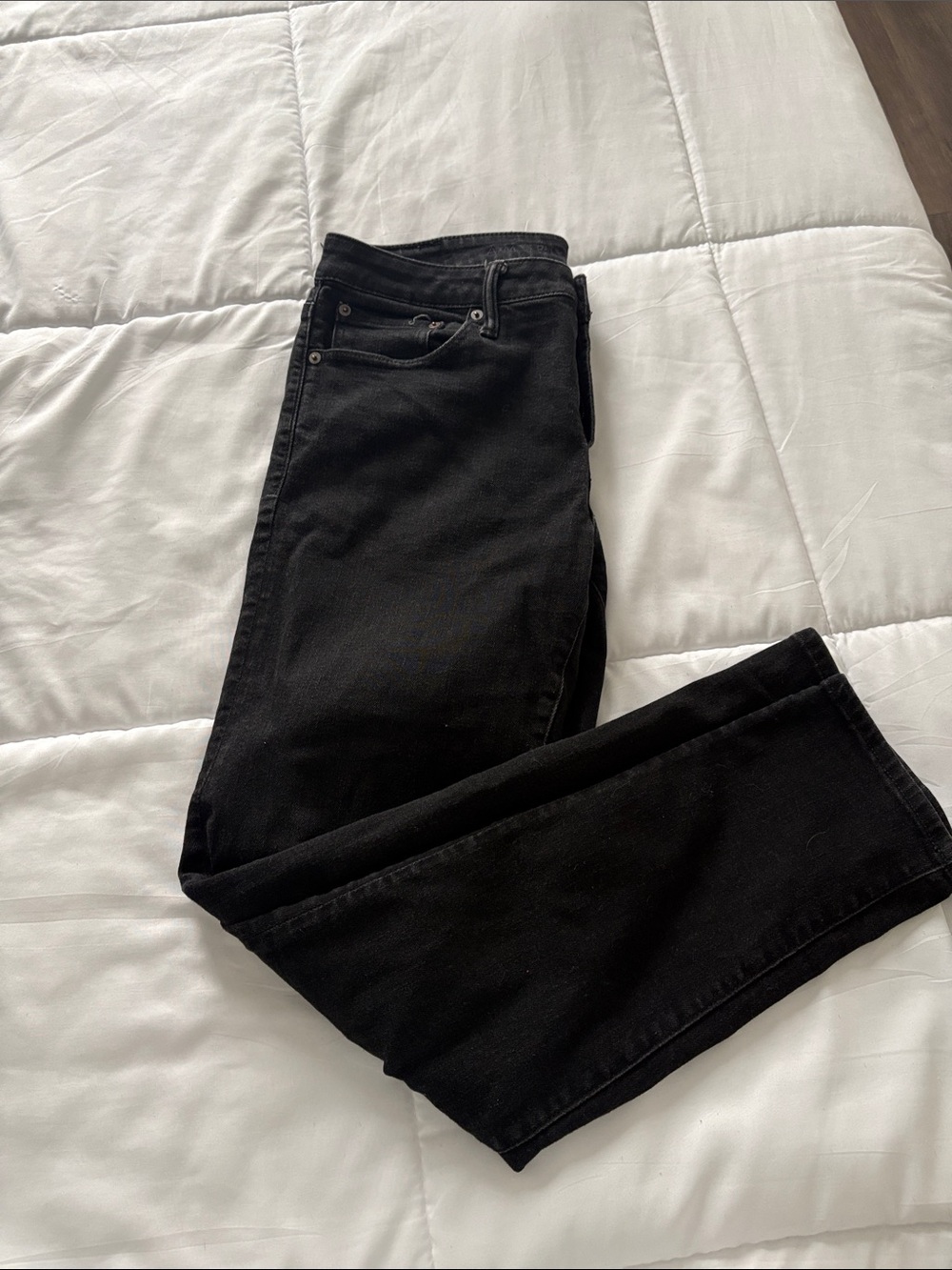Black Men’s American eagle athletic skinny jeans 32/30